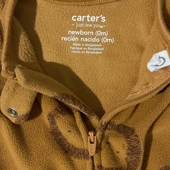 EUC Carter’s Fleece Lion Onesie (NB) - Picture 2 of 2